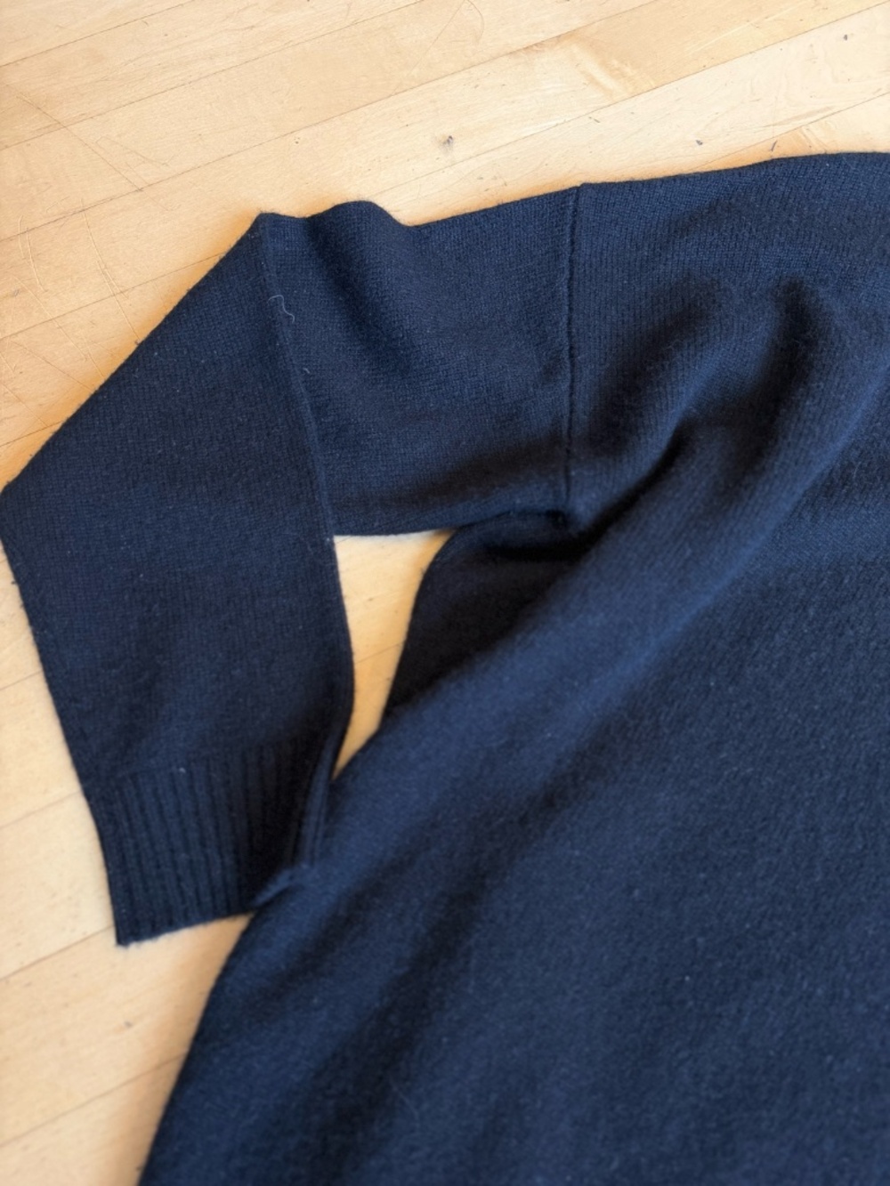 Nakedcashmere Black Joslyn Turtleneck sweater, XL, GP1594 - Picture 6 of 8